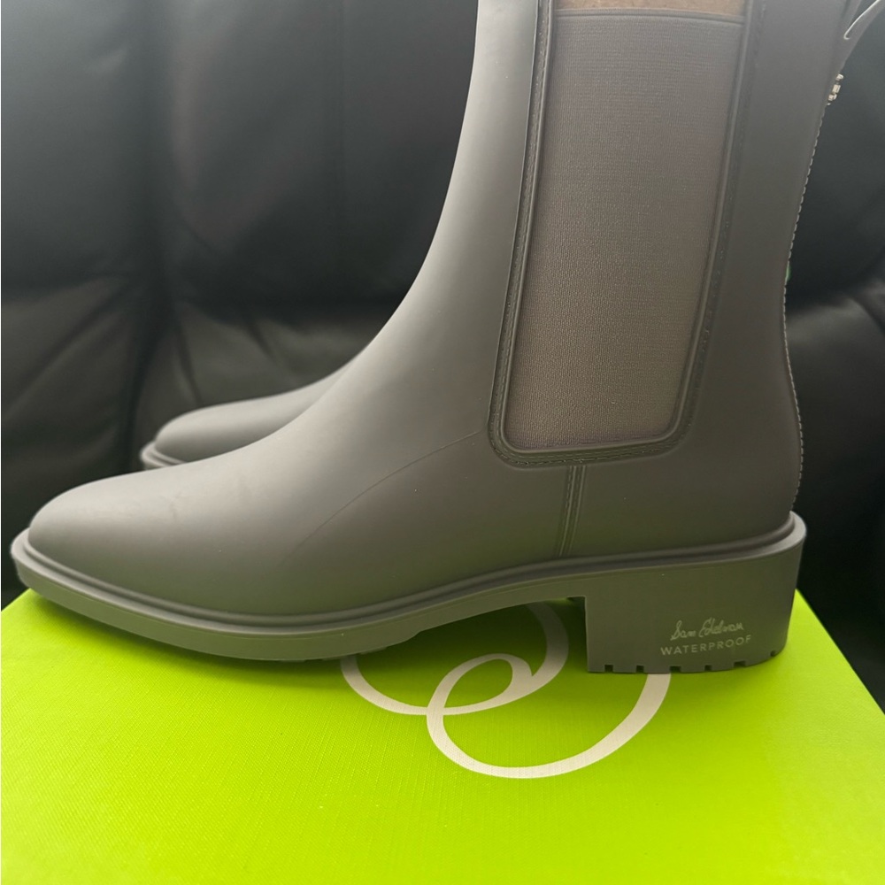 Sam Edelman Gray Rain Rubber Boots with Weatherproof Design- NWT size 10 - Picture 4 of 8